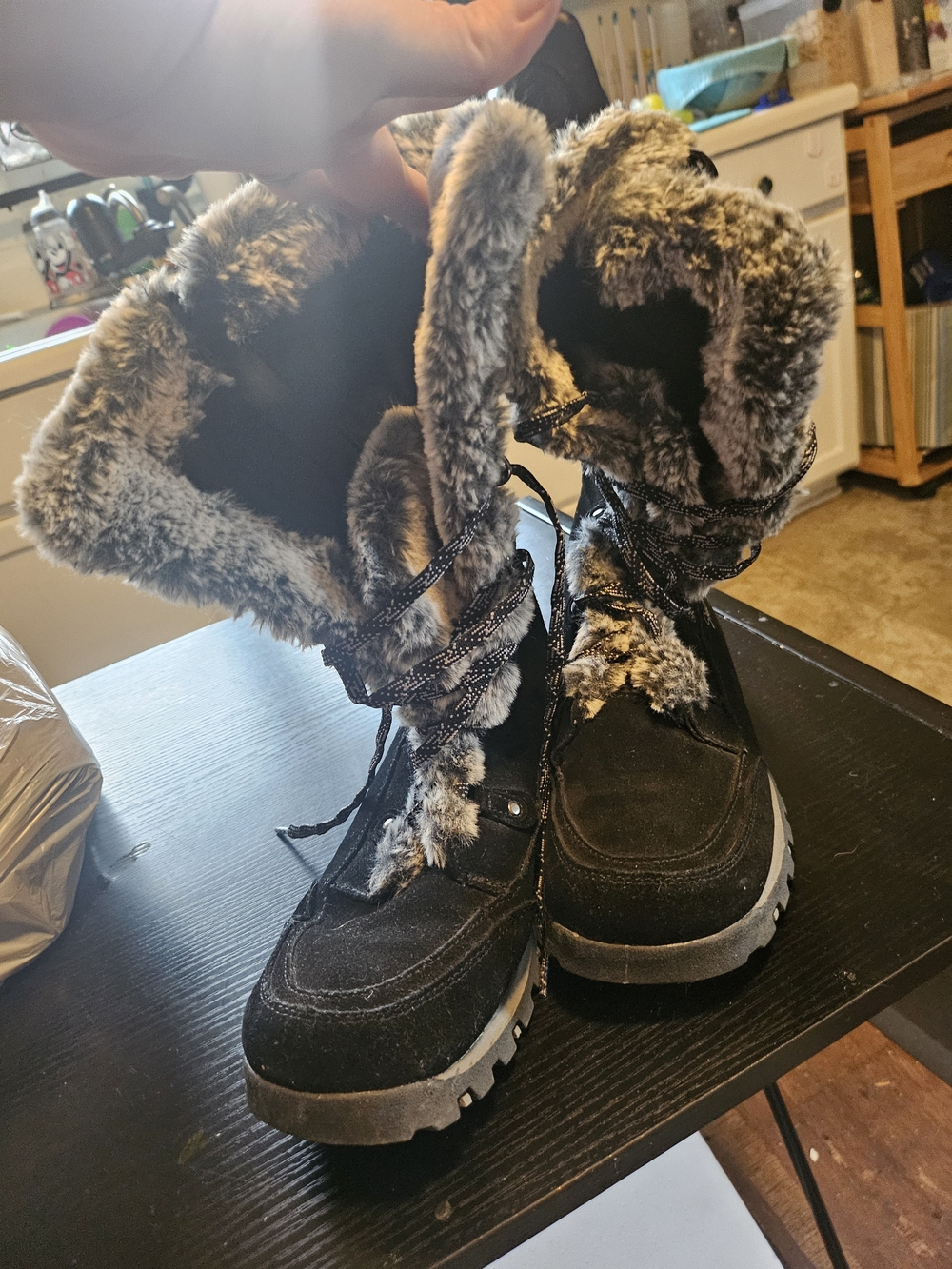 Skechers Faux Fur Trim Black Winter Snow Boots